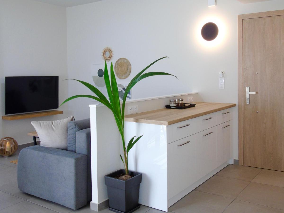 Grey Rose Apartment Kalambaka Exterior photo